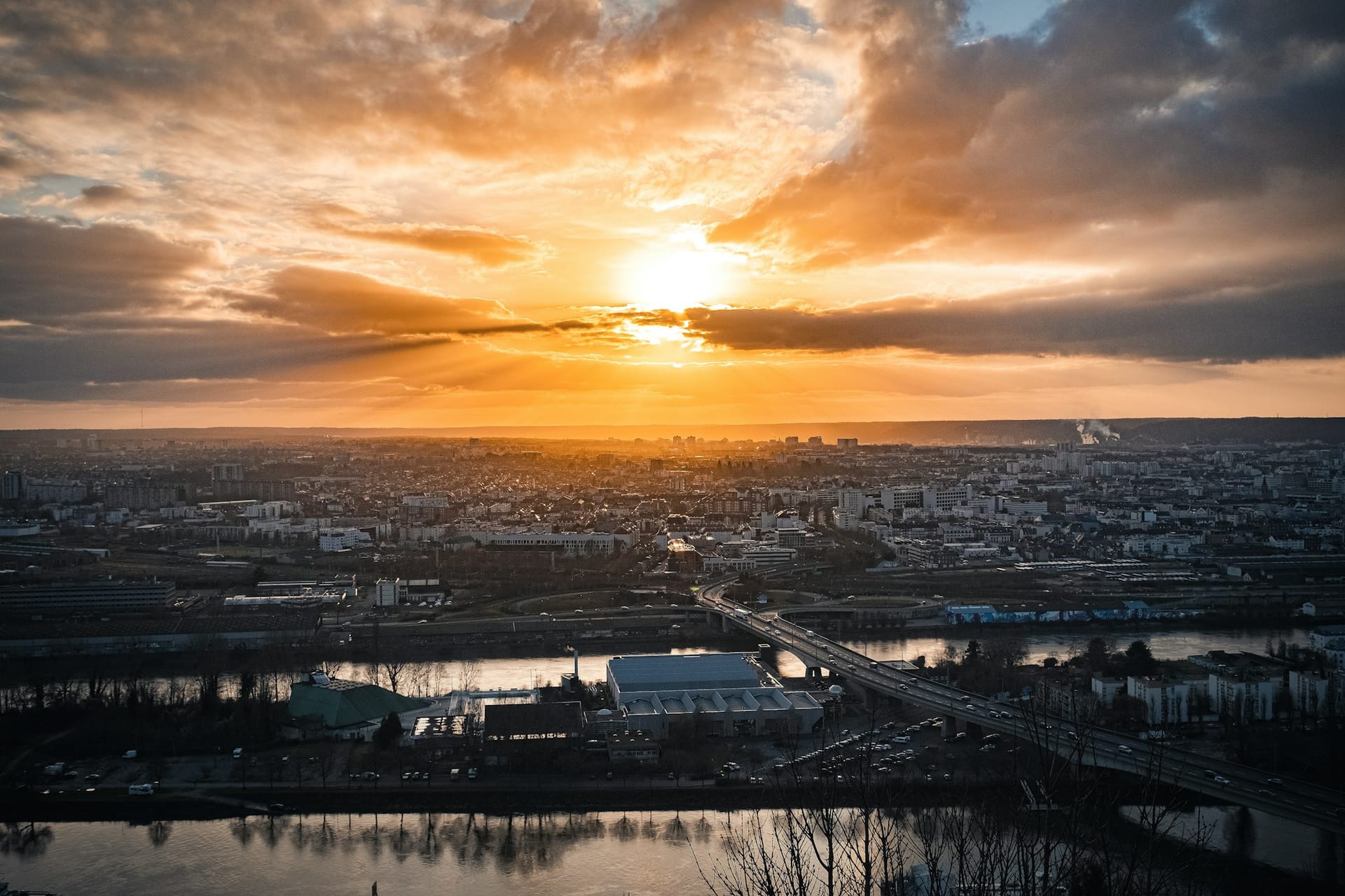 Vue de Rouen au coucher du soleil